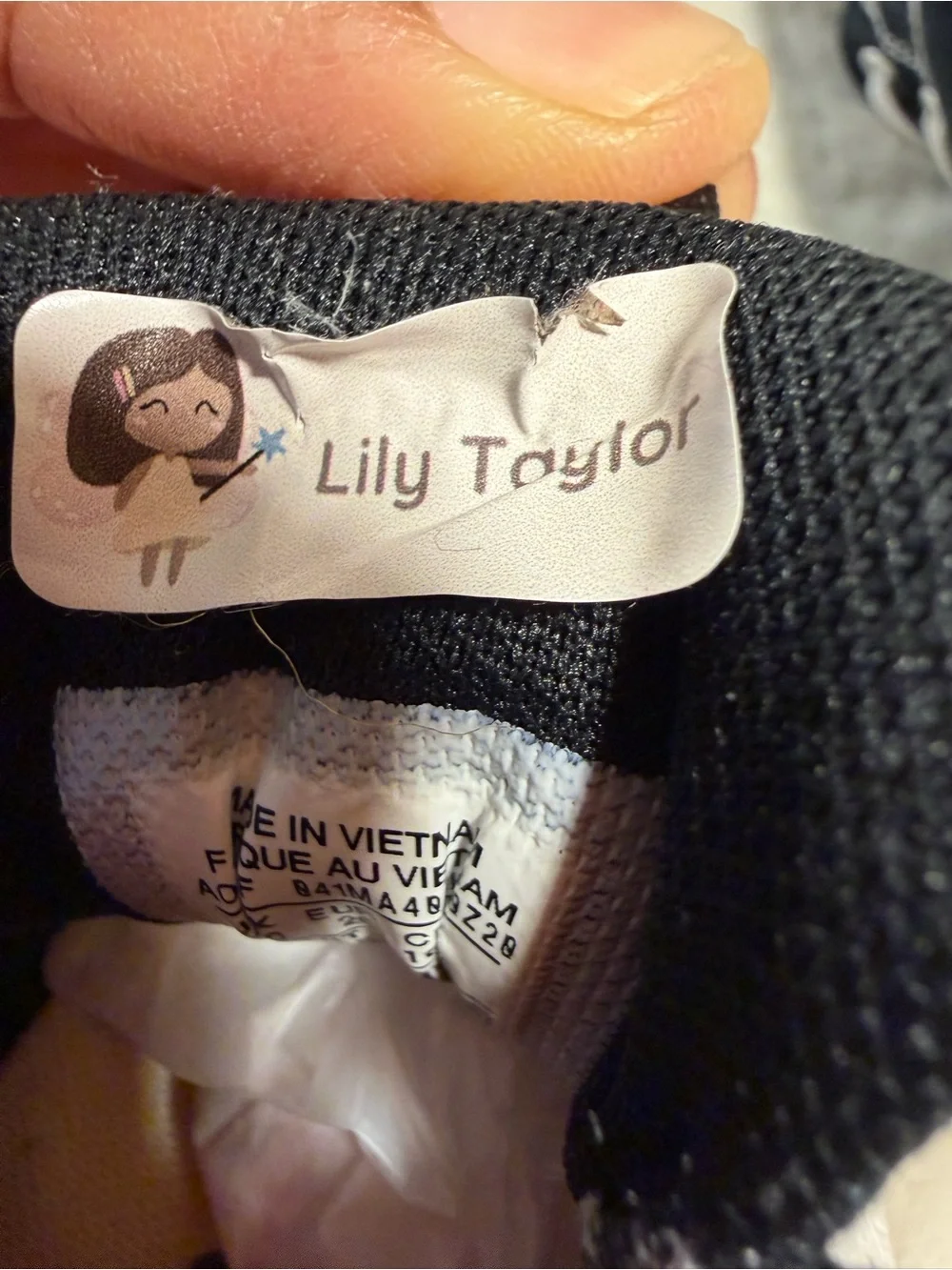 Converse Kids by Lily Taylor Black & White Low Top Sneakers size 10